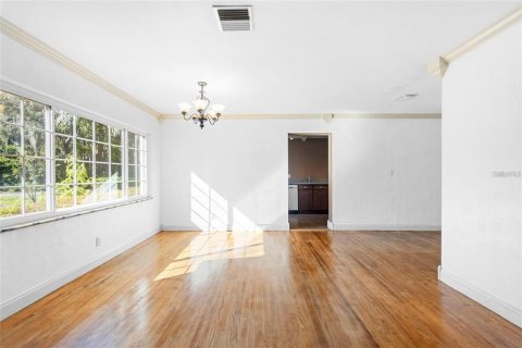 House in DeLand, Florida 3 bedrooms, 160.81 sq.m. № 2098289 - photo 9