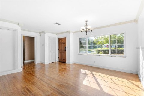 House in DeLand, Florida 3 bedrooms, 160.81 sq.m. № 2098289 - photo 5