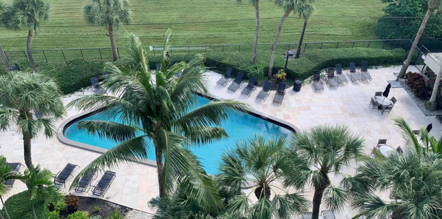 Condominio en West Palm Beach, Florida, 1 dormitorio  № 968191