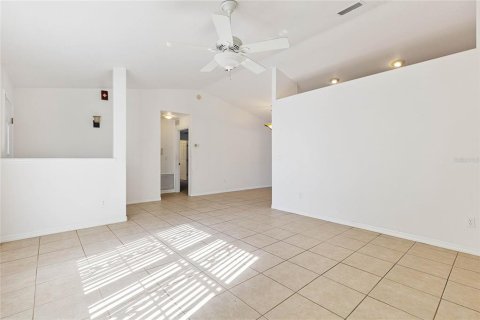 Casa en venta en New Smyrna Beach, Florida, 3 dormitorios, 160.81 m2 № 1426039 - foto 9