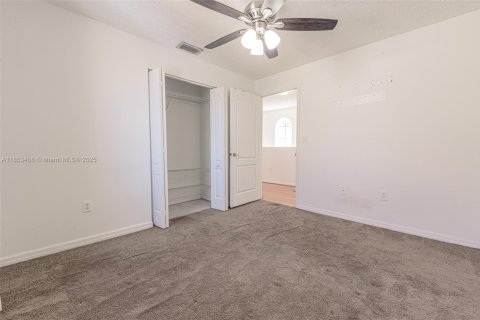 Villa ou maison à louer à Miami, Floride: 4 chambres, 193.05 m2 № 1888876 - photo 17