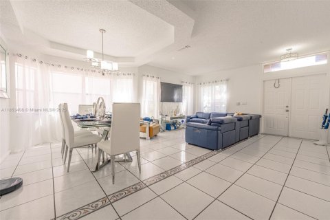 Villa ou maison à louer à Miami, Floride: 4 chambres, 193.05 m2 № 1888876 - photo 28
