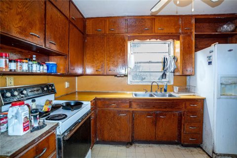 House in Fort Meade, Florida 3 bedrooms, 130.34 sq.m. № 1822963 - photo 5