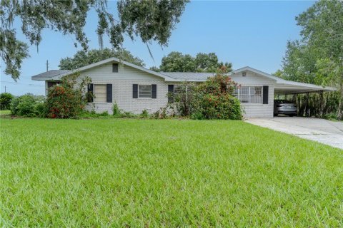 House in Fort Meade, Florida 3 bedrooms, 130.34 sq.m. № 1822963 - photo 1