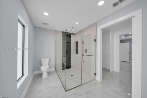 Casa en venta en Lehigh Acres, Florida, 3 dormitorios, 151.34 m2 № 2056230 - foto 19