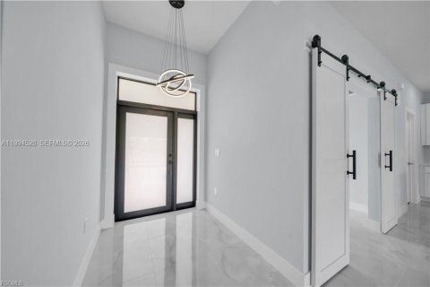 Casa en venta en Lehigh Acres, Florida, 3 dormitorios, 151.34 m2 № 2056230 - foto 11