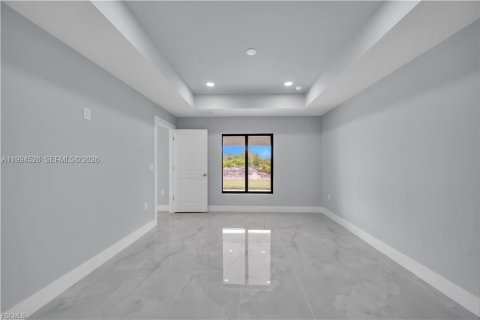 Casa en venta en Lehigh Acres, Florida, 3 dormitorios, 151.34 m2 № 2056230 - foto 14