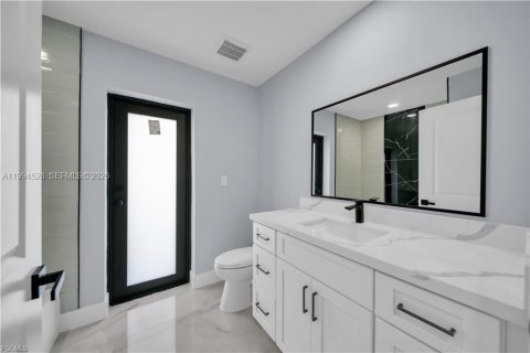 Casa en venta en Lehigh Acres, Florida, 3 dormitorios, 151.34 m2 № 2056230 - foto 24