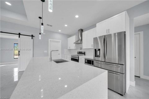Casa en venta en Lehigh Acres, Florida, 3 dormitorios, 151.34 m2 № 2056230 - foto 8
