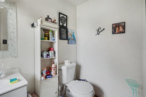 House in Lake Wales, Florida 3 bedrooms, 100.33 sq.m. № 2218958 - photo 10
