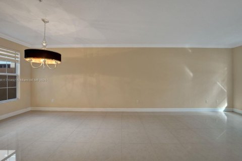 Adosado en venta en Pembroke Pines, Florida, 3 dormitorios, 169.64 m2 № 1463406 - foto 9