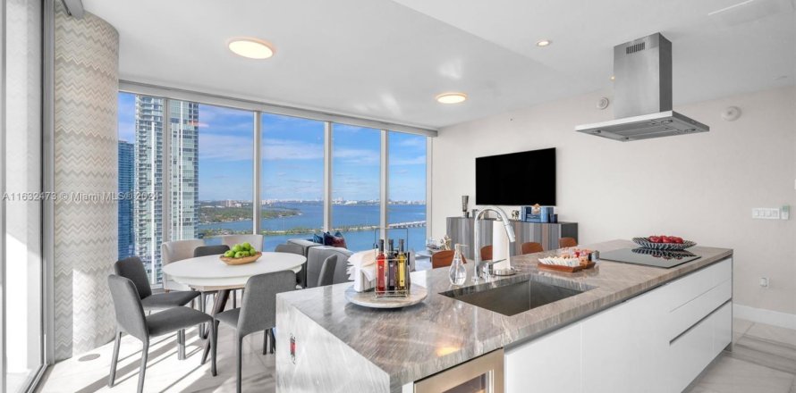 Appartement à Miami, Floride 2 chambres, 114.18 m2 № 1868207
