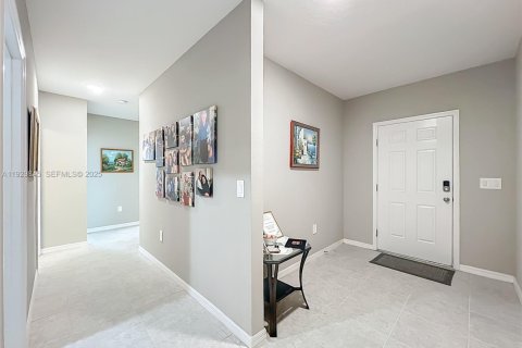 House in Palm Bay, Florida 4 bedrooms № 1988821 - photo 9