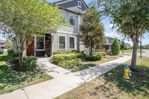 Townhouse in Fish Hawk, Florida 3 bedrooms, 165.09 sq.m. № 1643293 - photo 4