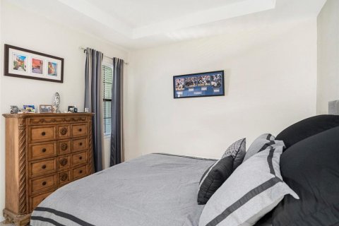 Townhouse in Fish Hawk, Florida 3 bedrooms, 165.09 sq.m. № 1643293 - photo 19