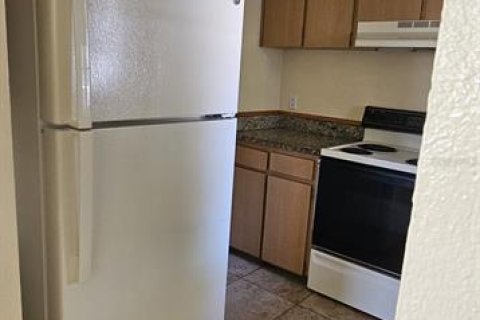 Condominio en alquiler en Ocala, Florida, 2 dormitorios, 77.76 m2 № 1724480 - foto 13