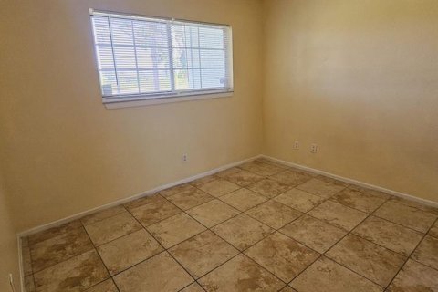 Condominio en alquiler en Ocala, Florida, 2 dormitorios, 77.76 m2 № 1724480 - foto 3