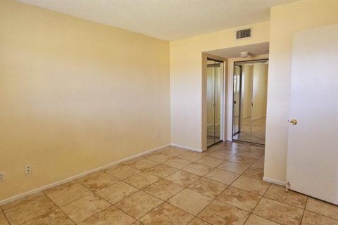 Condominio en alquiler en Ocala, Florida, 2 dormitorios, 77.76 m2 № 1724480 - foto 4