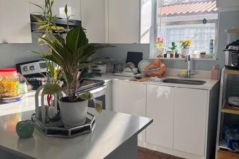 Купить кондоминиум в Майами-Бич, Флорида 2 спальни, 83.52м2, № 1926573 - фото 2