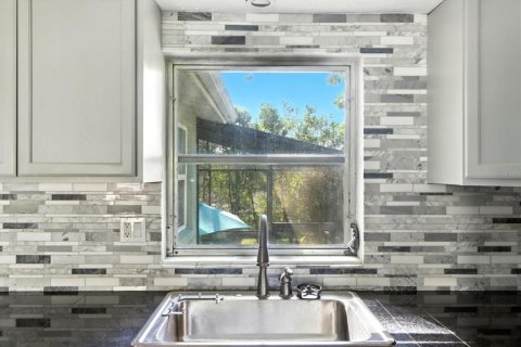 Villa ou maison à vendre à Beverly Hills, Floride: 2 chambres, 94.39 m2 № 1911373 - photo 19