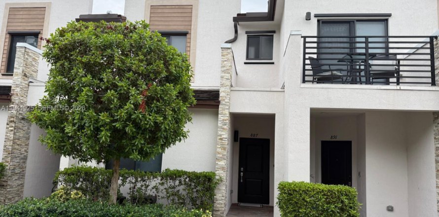 Таунхаус в Майами, Флорида 3 спальни, 122.63м2 № 2001711