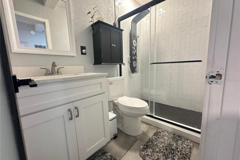 Casa en venta en Orlando, Florida, 5 dormitorios, 212.37 m2 № 1899356 - foto 21
