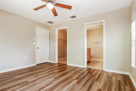 House in Spring Hill, Florida 4 bedrooms, 150.13 sq.m. № 1905900 - photo 9