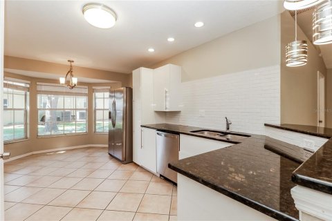 House in Spring Hill, Florida 4 bedrooms, 150.13 sq.m. № 1905900 - photo 5