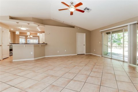 House in Spring Hill, Florida 4 bedrooms, 150.13 sq.m. № 1905900 - photo 3