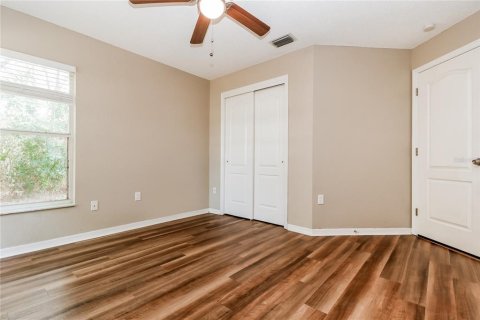 House in Spring Hill, Florida 4 bedrooms, 150.13 sq.m. № 1905900 - photo 13