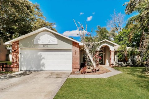 House in Spring Hill, Florida 4 bedrooms, 150.13 sq.m. № 1905900 - photo 1