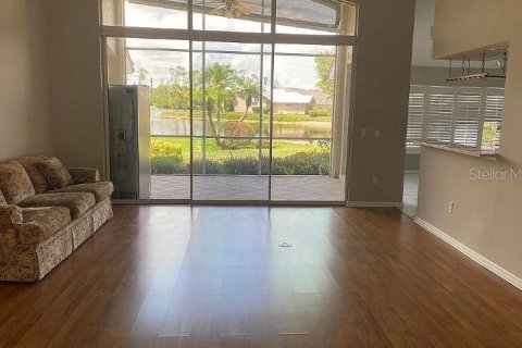 Casa en venta en Port Charlotte, Florida, 2 dormitorios, 151.9 m2 № 1853162 - foto 5
