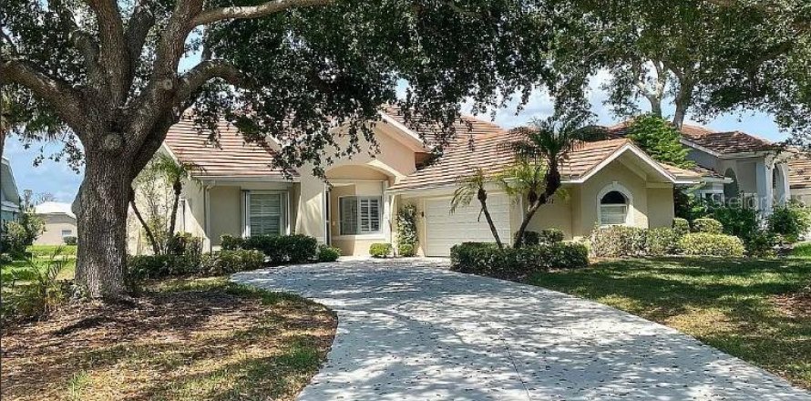 Casa en Port Charlotte, Florida 2 dormitorios, 151.9 m2 № 1853162