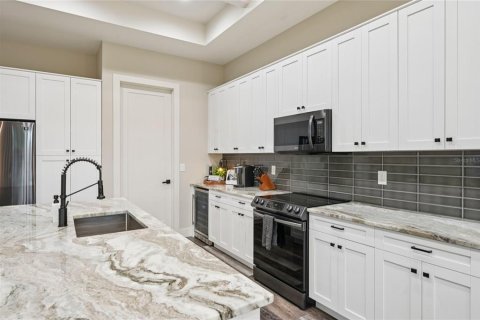 House in Rotonda, Florida 3 bedrooms, 176.61 sq.m. № 1894117 - photo 19