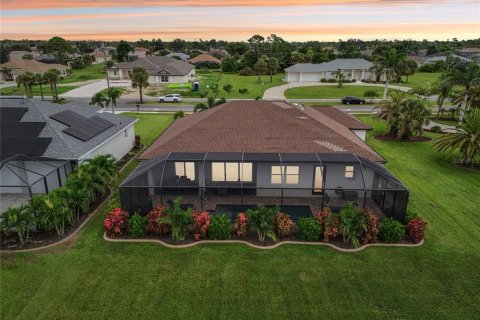 House in Rotonda, Florida 3 bedrooms, 176.61 sq.m. № 1894117 - photo 2