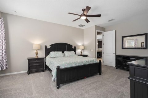 House in Clermont, Florida 4 bedrooms, 191.84 sq.m. № 2396042 - photo 17