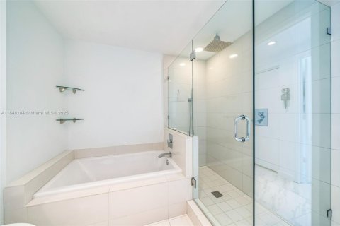 Copropriété à vendre à Miami, Floride: 1 chambre, 71.44 m2 № 1958593 - photo 25