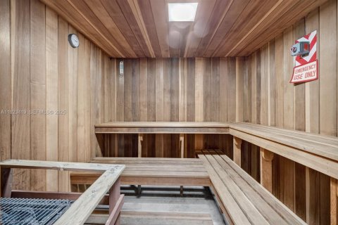 Copropriété à vendre à Hollywood, Floride: 2 chambres, 128.48 m2 № 1977373 - photo 9