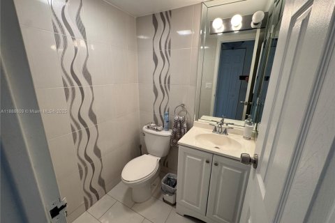 Condominio en alquiler en Sunny Isles Beach, Florida, 1 dormitorio, 92.07 m2 № 1941019 - foto 19