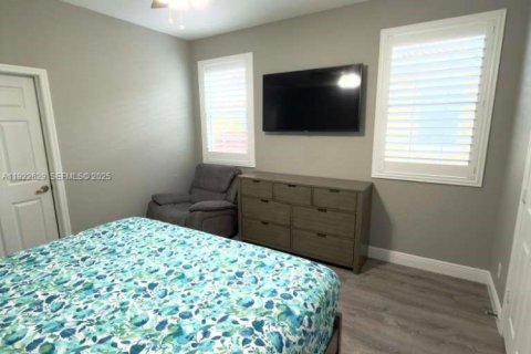 Touwnhouse à louer à Pembroke Pines, Floride: 3 chambres, 169.64 m2 № 1976484 - photo 26