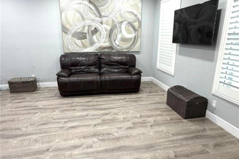 Touwnhouse à louer à Pembroke Pines, Floride: 3 chambres, 169.64 m2 № 1976484 - photo 3