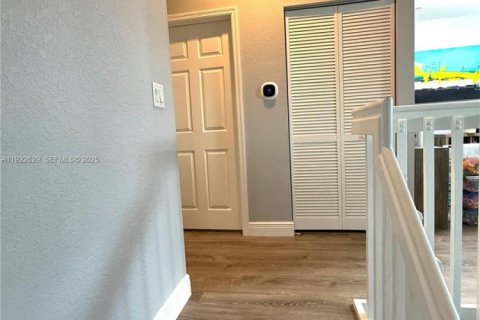 Touwnhouse à louer à Pembroke Pines, Floride: 3 chambres, 169.64 m2 № 1976484 - photo 28