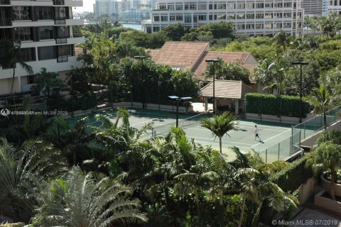 Condo in Miami, Florida, 1 bedroom  № 1495150 - photo 21