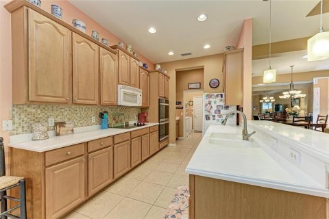 Casa en venta en Bradenton, Florida, 3 dormitorios, 187.76 m2 № 2157366 - foto 11