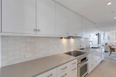 Купить кондоминиум в Лонгбоут-Ки, Флорида 6 комнат, 139.63м2, № 1884957 - фото 21
