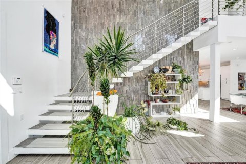 Casa en venta en Wilton Manors, Florida, 5 dormitorios, 265.89 m2 № 2189657 - foto 7