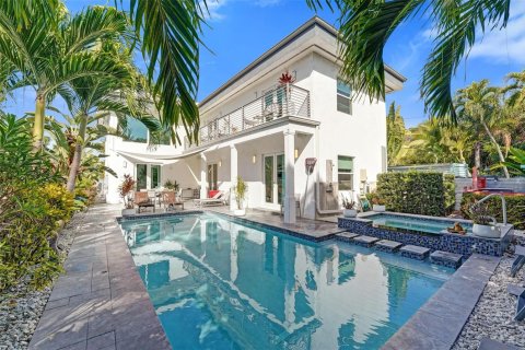 Casa en Wilton Manors, Florida 5 dormitorios, 265.89 m2 № 2189657