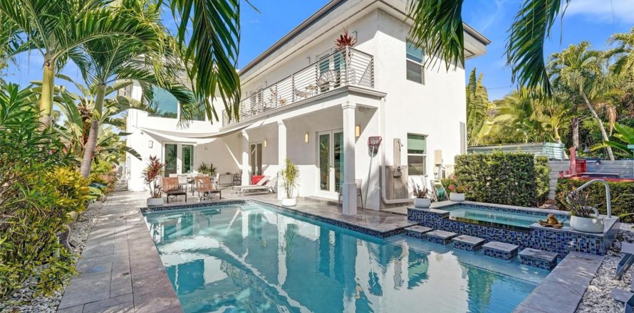 Casa en Wilton Manors, Florida 5 dormitorios, 265.89 m2 № 2189657