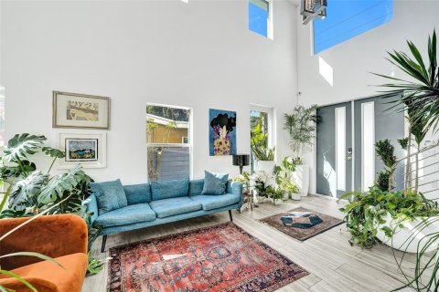 Casa en venta en Wilton Manors, Florida, 5 dormitorios, 265.89 m2 № 2189657 - foto 8