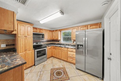 Villa ou maison à vendre à Port Richey, Floride: 3 chambres, 136.47 m2 № 2419662 - photo 10